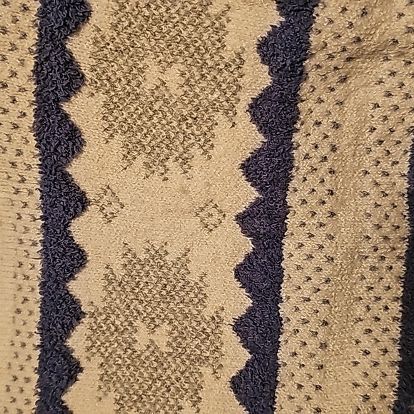 EUC a.n.a. 0X sweater - Picture 3 of 5